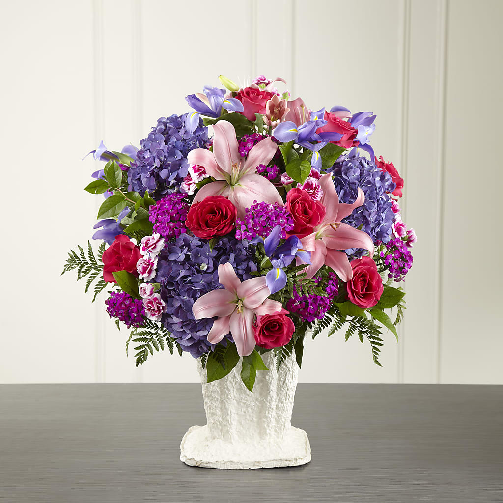 We Fondly Remember Arrangement – Elite Flowers Of Hemet, Hemet CA