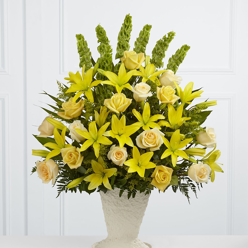 Golden Memories Arrangement – Elite Flowers Of Hemet, Hemet CA