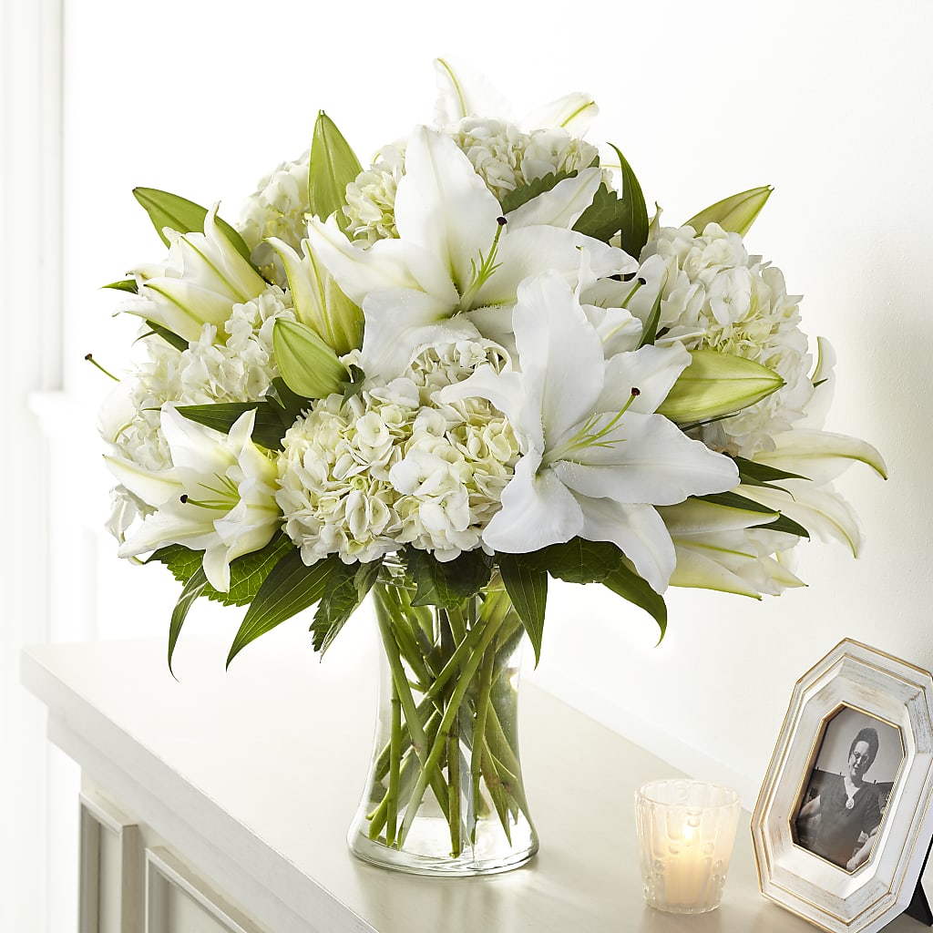 Compassionate Lily Bouquet – Elite Flowers Of Hemet, Hemet CA