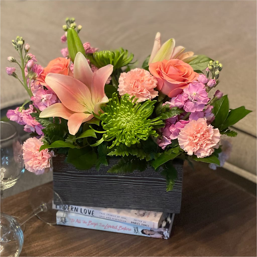 Beautiful Spirit Basket – Elite Flowers Of Hemet, Hemet CA