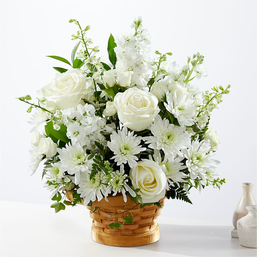 Heartfelt Condolences Arrangement – Elite Flowers Of Hemet, Hemet CA