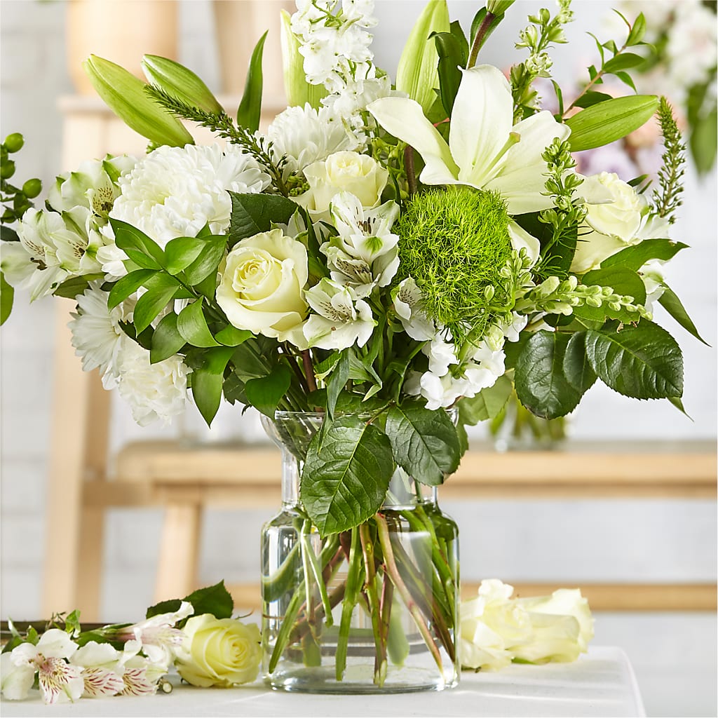Classic Ivory – A Florist Original – Elite Flowers Of Hemet, Hemet CA