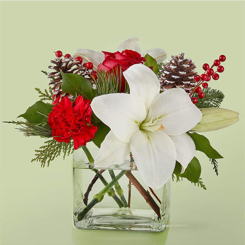 Glistening Icicles Bouquet – Elite Flowers Of Hemet, Hemet CA
