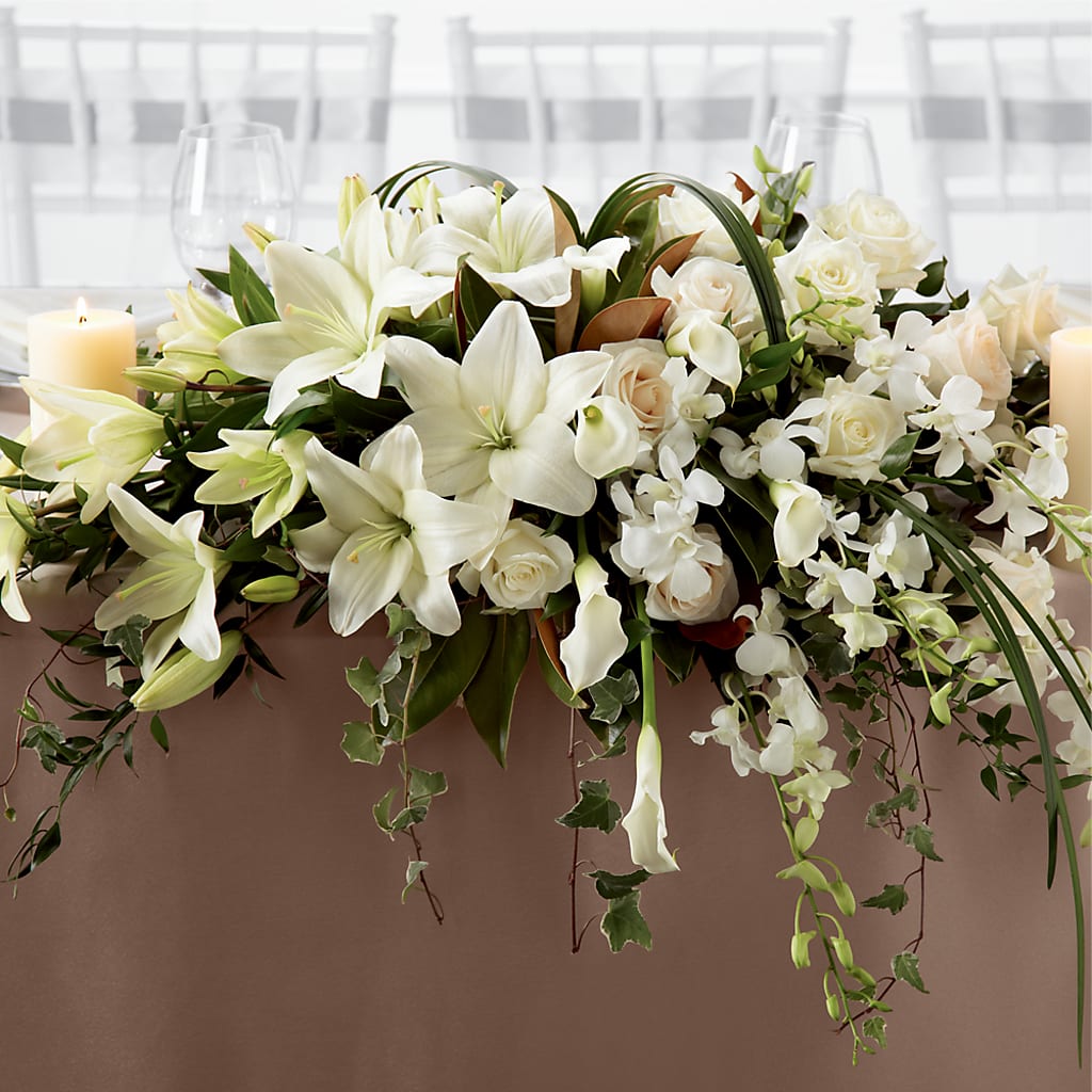 White Linen Arrangement – Elite Flowers Of Hemet, Hemet CA