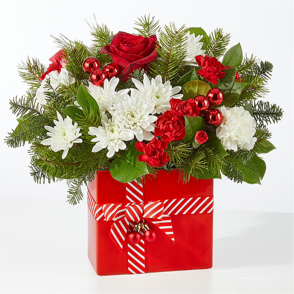 Presents Under the Tree Bouquet –  Elite Flowers Of Hemet, Hemet CA