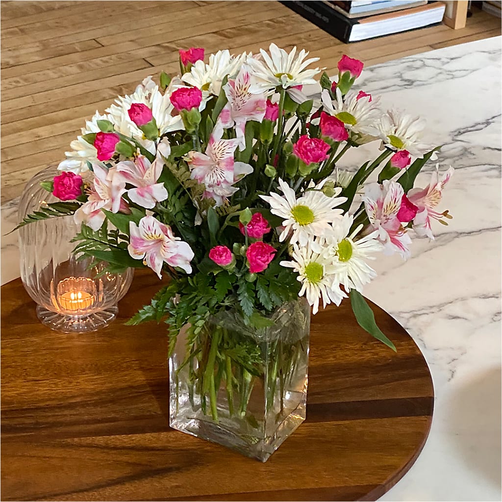 Sweet Surprises® Bouquet –  Elite Flowers Of Hemet, Hemet CA