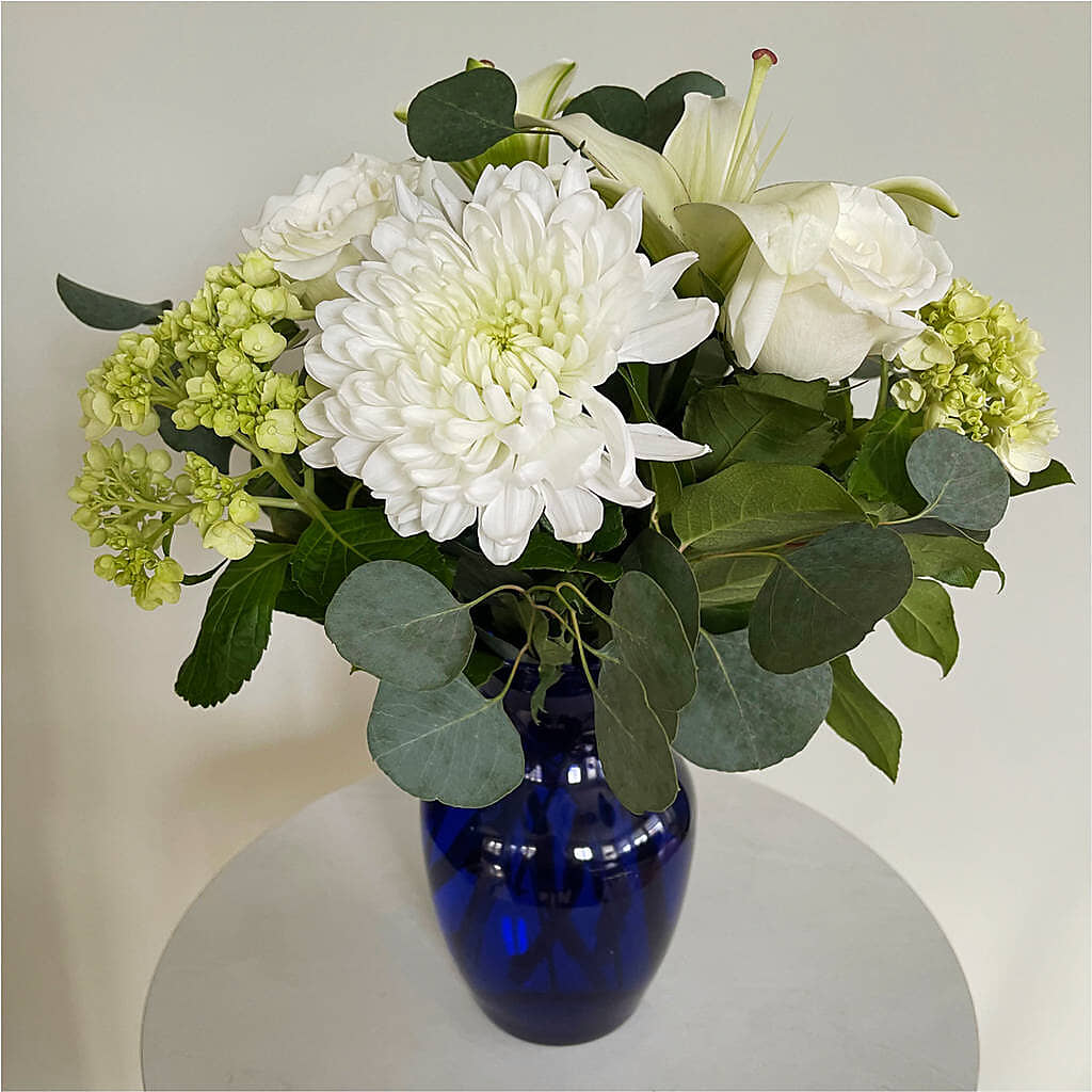 Snowy Dreams Bouquet –  Elite Flowers Of Hemet, Hemet CA