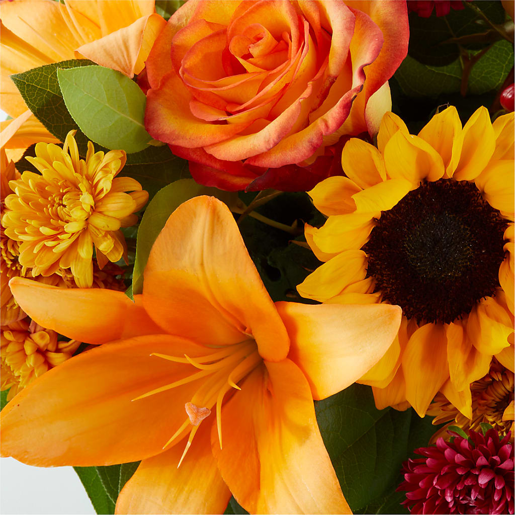 Grateful Centerpiece –  Elite Flowers Of Hemet, Hemet CA