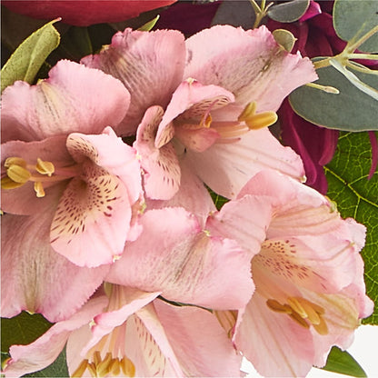 Berry Cobbler Bouquet –  Elite Flowers Of Hemet, Hemet CA
