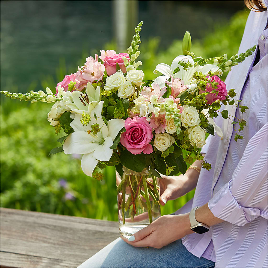 Fondly Bouquet –  Elite Flowers Of Hemet, Hemet CA