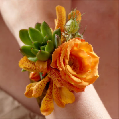 Irresistible Love Wrist Corsage –  Elite Flowers Of Hemet, Hemet CA
