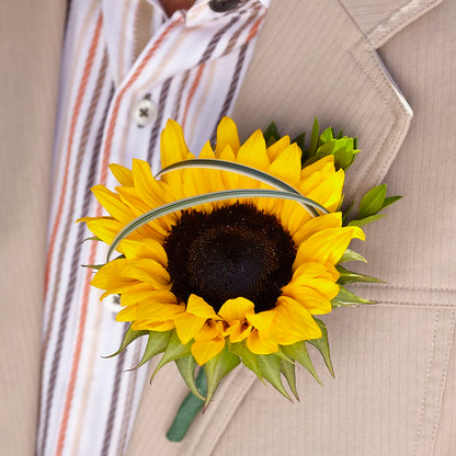 Free Spirit Boutonniere –  Elite Flowers Of Hemet, Hemet CA