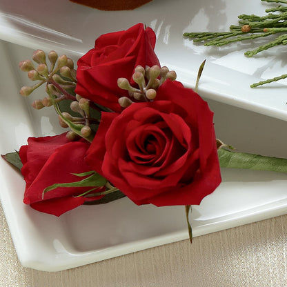 Red Spray Rose Boutonniere –  Elite Flowers Of Hemet, Hemet CA