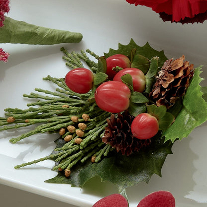 Red Berry Boutonniere –  Elite Flowers Of Hemet, Hemet CA